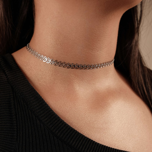 Choker Folhas Vazadas Ródio Branco