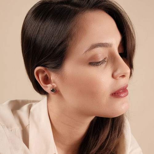 Brinco Redondo Achatado Liso 8 mm Ródio Branco