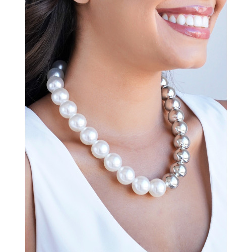 Gargantilha Bolas Lisas e Pérolas Ródio Branco - 40 cm