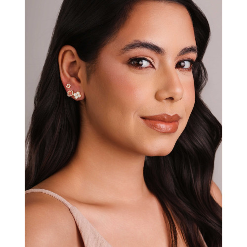 Brinco Flor Vazada Cravejada 9 mm Banhado a Ouro 18K