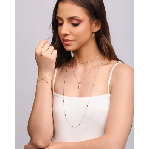 Pulseira Hand Chain Plaquinhas Detalhadas Banhado a Ouro 18K