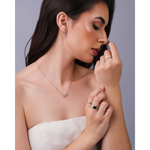 Anel Reto Liso Cravejado Cristal Tamanho 16 Ródio Branco