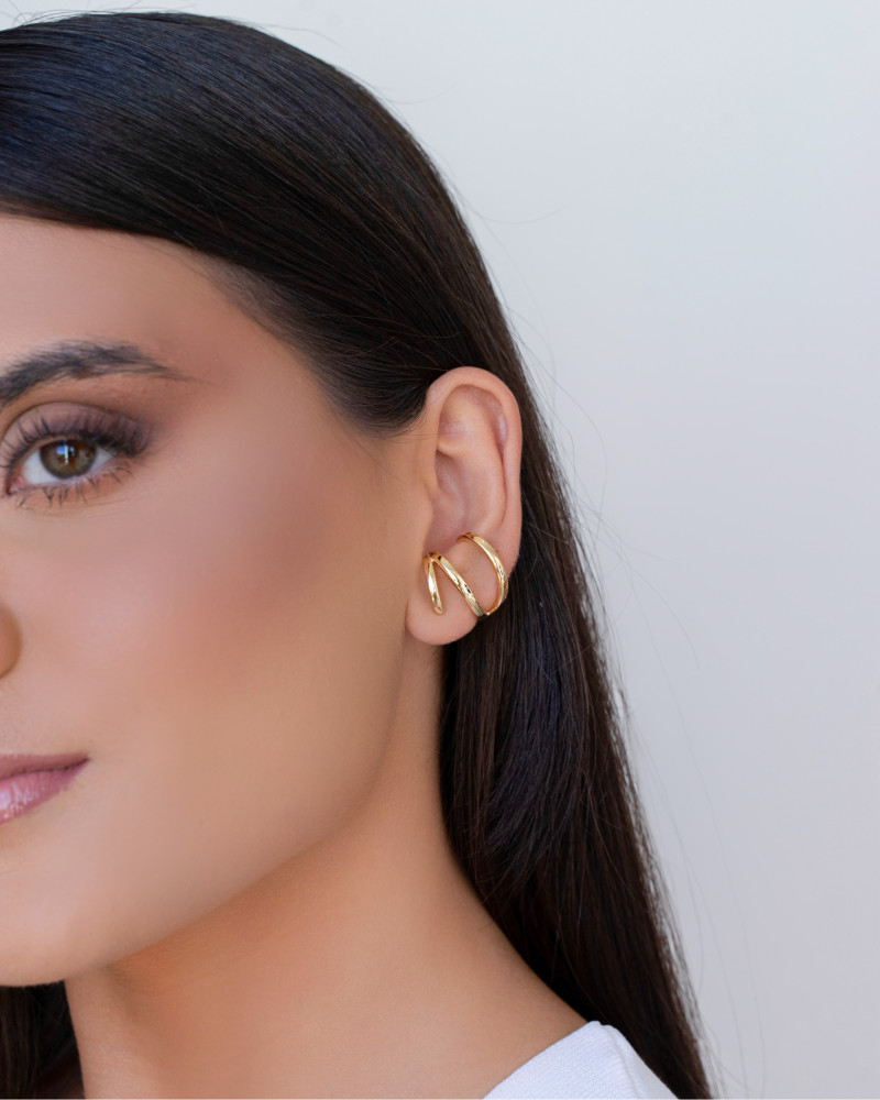 Ear Cuff Liso Banhado a Ouro 18K