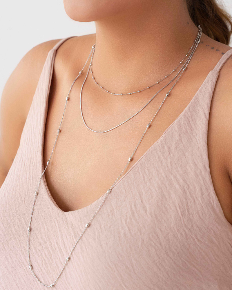 Gargantilha Tripla Bolinhas e Rabo de Rato Ródio Branco