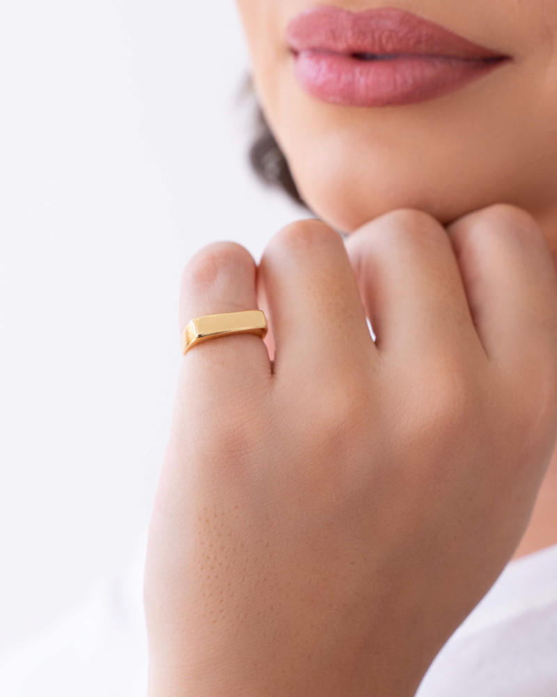 Anel Ajustável de Dedinho Reto Liso Tamanho P Banhado a Ouro 18K