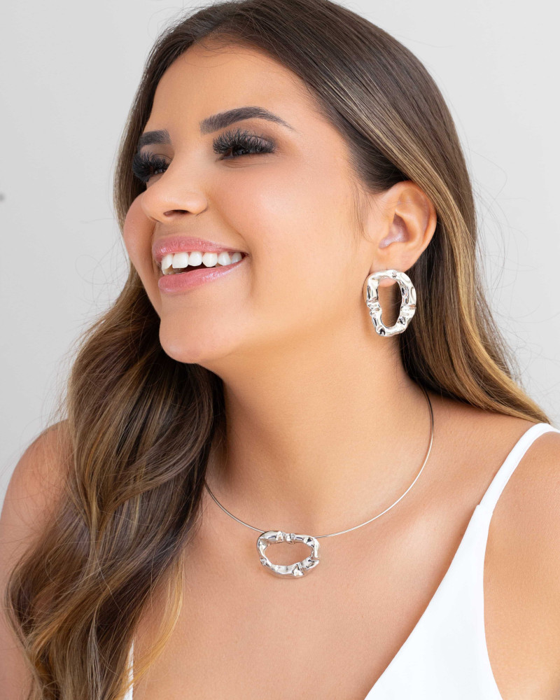 Brinco Orgânico Vazado Ródio Branco