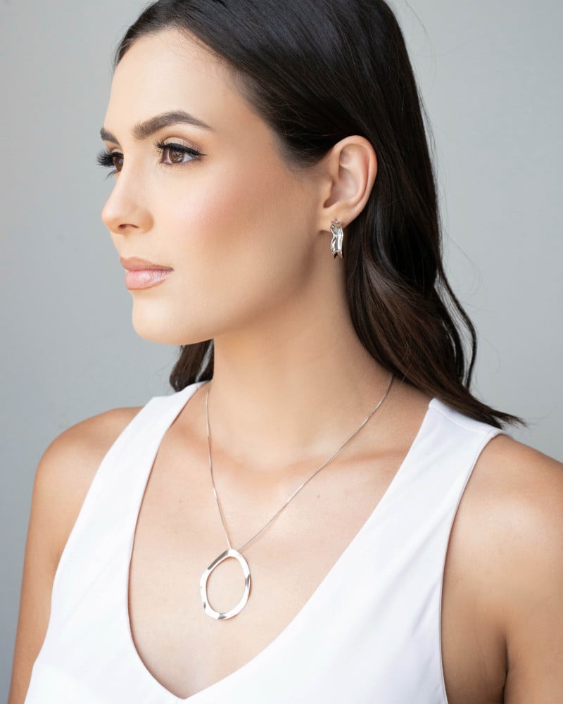 Gargantilha Veneziana Oval Ondas Ródio Branco