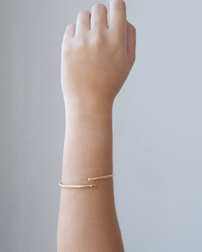 Bracelete Mola Espiral Banhado a Ouro 18K