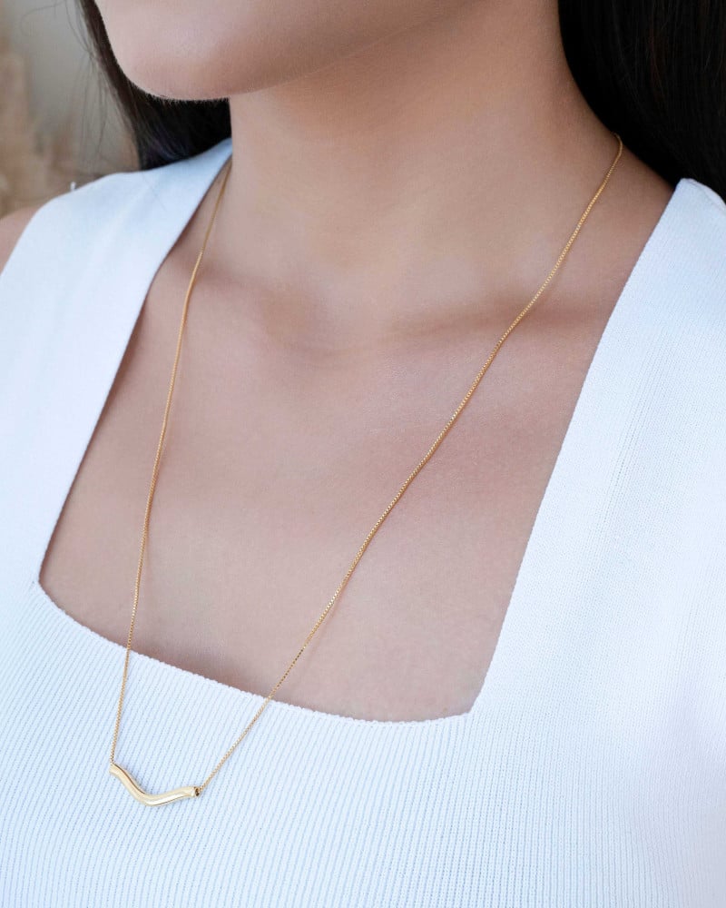 Gargantilha Longa Veneziana Pingente Ondulado Banhado a Ouro 18K