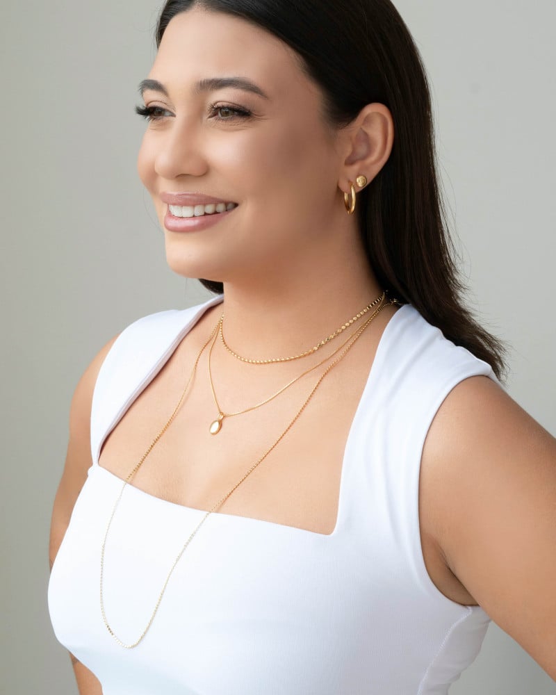 Gargantilha Longa Bolinhas Achatadas Banhado a Ouro 18K