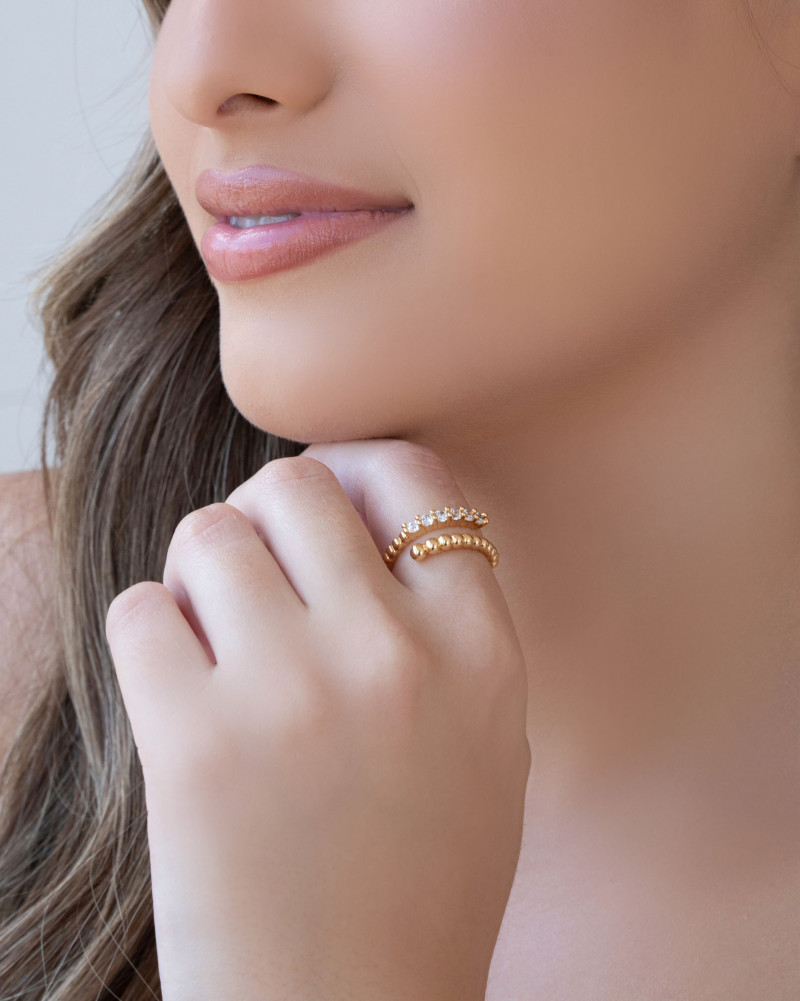 Anel Ajustável Cravejado Cristal Tamanho P Banhado a Ouro 18K