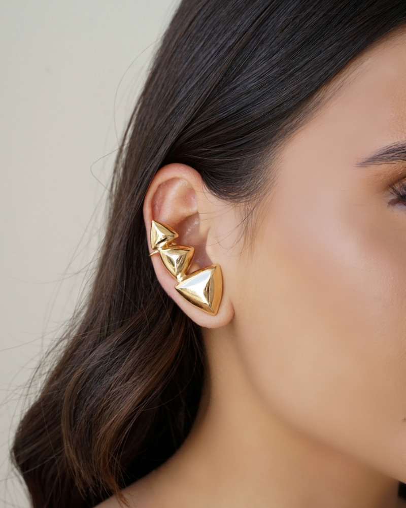 Ear Cuff Triângulos Lisos Banhado a Ouro 18K
