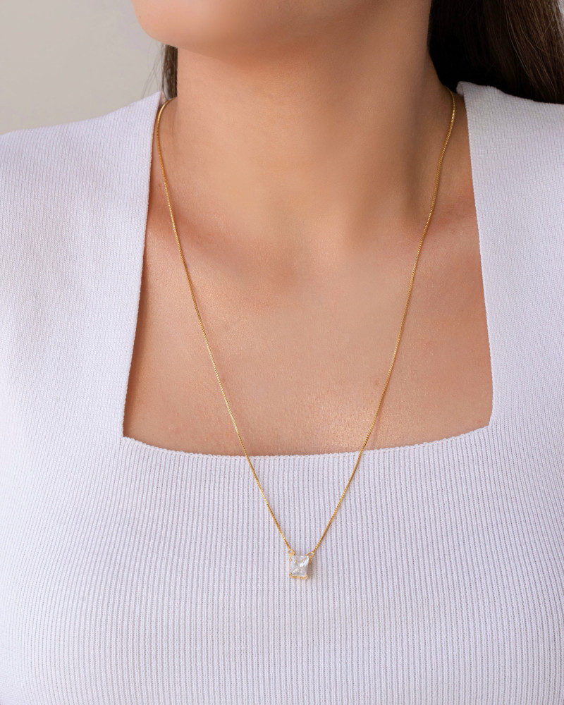 Escapulário Retângulos Cristal Banhado a Ouro 18K - 65 cm