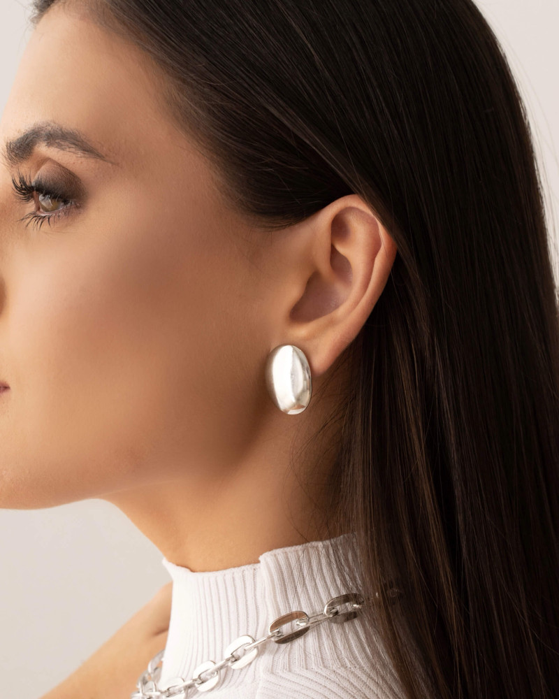 Brinco Oval Liso 2.3 cm Ródio Branco