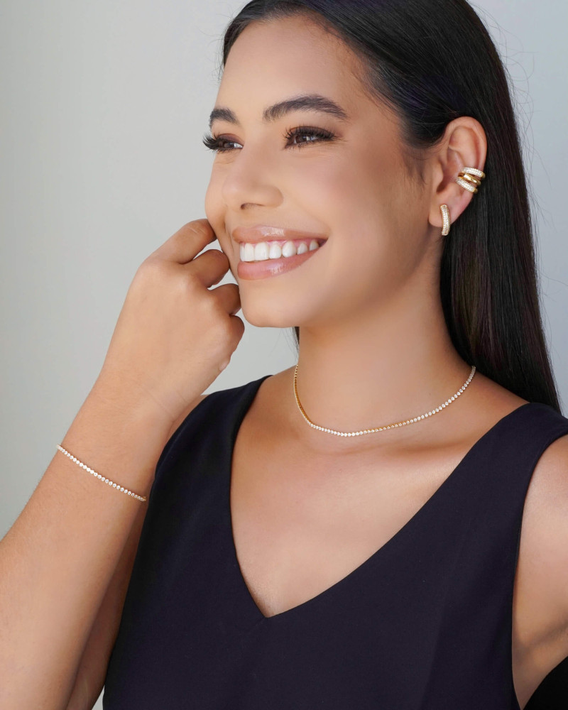 Ear Hook Cravejado 1.9 cm Cristal Banhado a Ouro 18K