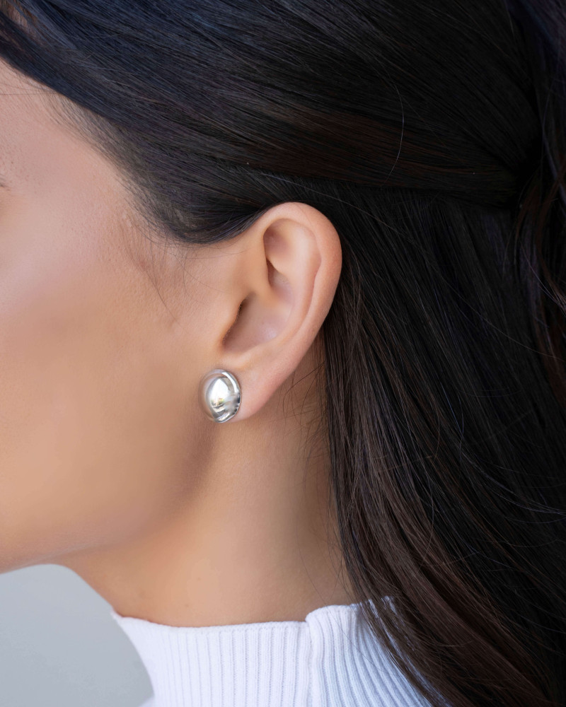 Brinco Redondo Liso com Detalhe Ródio Branco