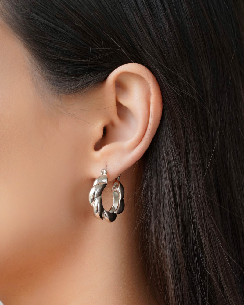 Brinco Argola Torcida Fecho Italiano 2.6 cm Ródio Branco