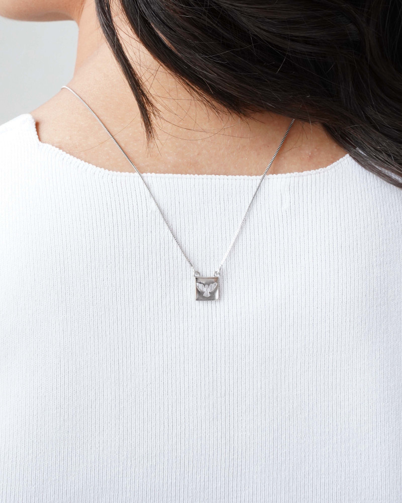 Escapulário Espírito Santo Coração Vazado Ródio Branco - 60 cm