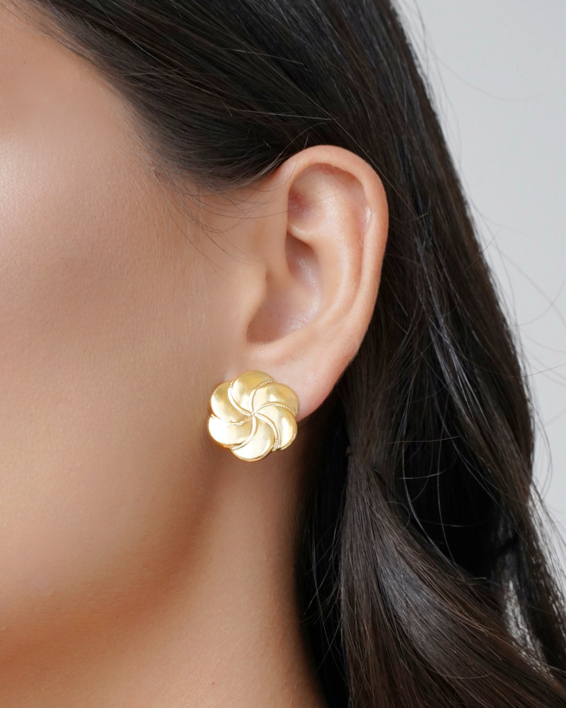 Brinco Flor Lisa 2.0 cm Banhado a Ouro 18K