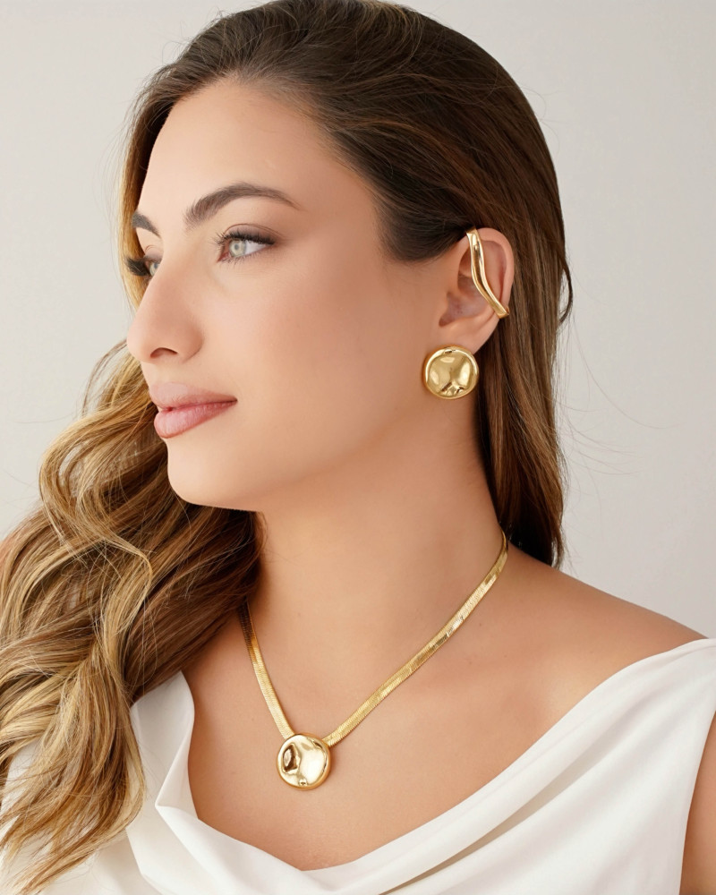 Gargantilha Malha Fita Orgânico Liso Banhado a Ouro 18K