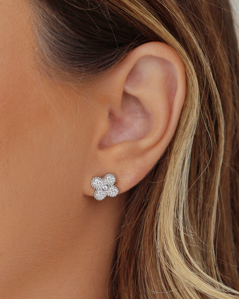 Brinco Flor Cravejada Cristal 1.1 cm Ródio Branco