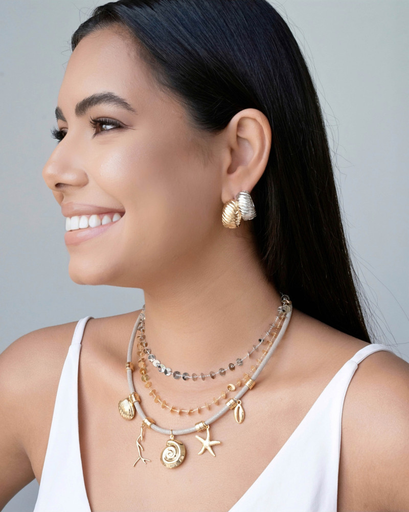 Brinco Argola Click Frisada Lisa 2.1 cm Banhado a Ouro 18K