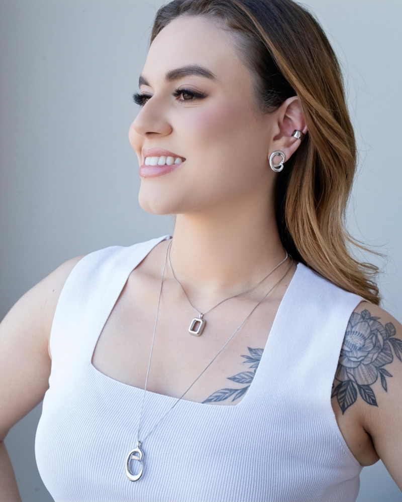 Brinco Nó Liso 2.0 cm Ródio Branco