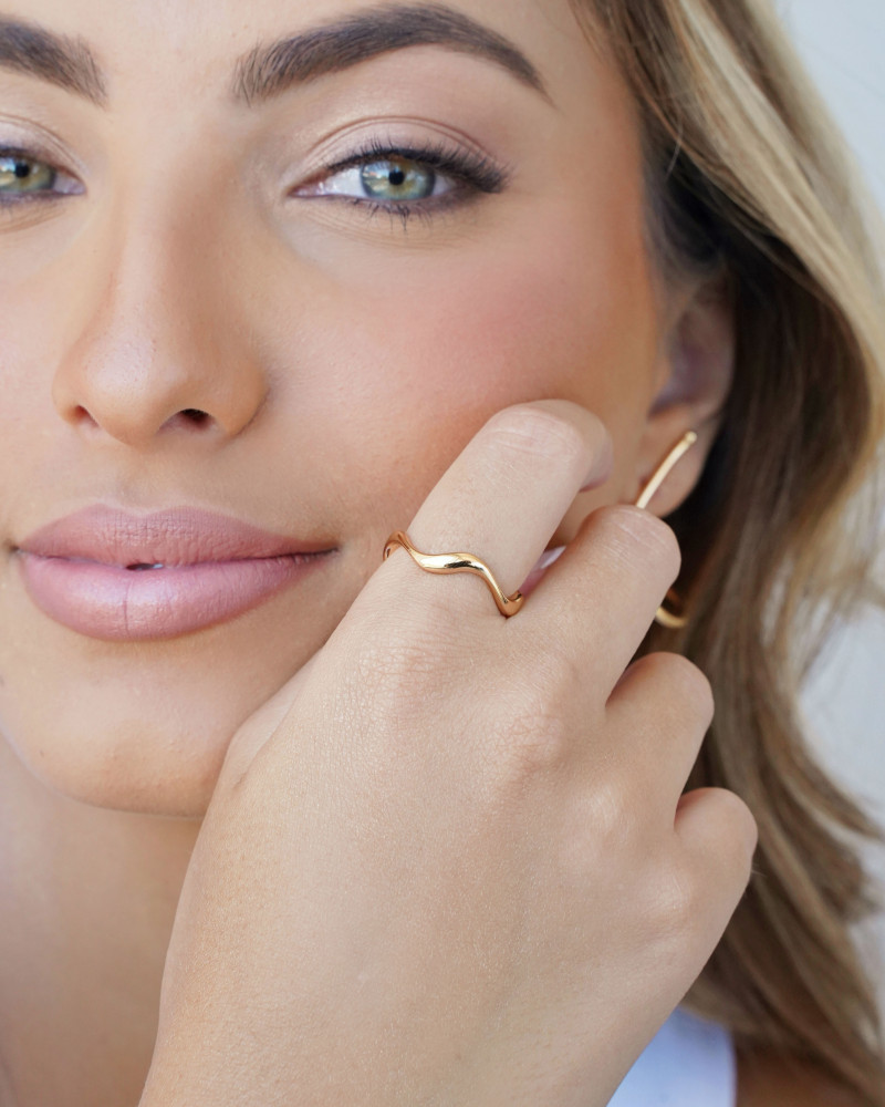 Anel Ondas Liso Tamanho 22 Banhado a Ouro 18K