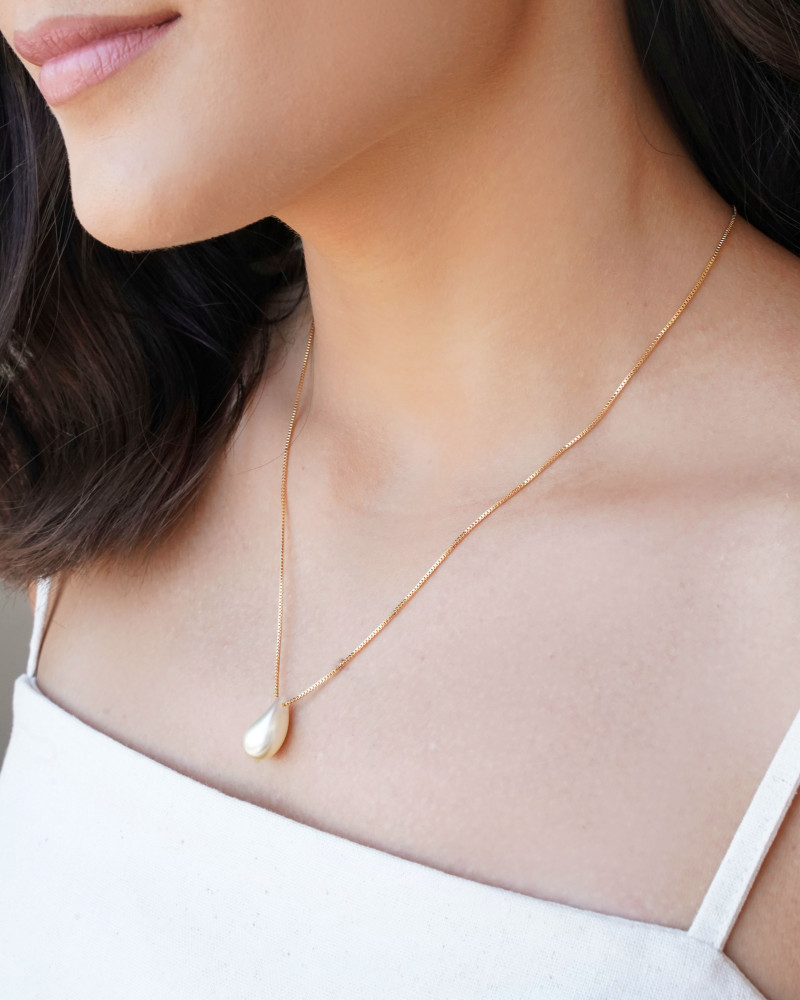 Gargantilha Veneziana Gota Pérola Banhado a Ouro 18K - 45 cm