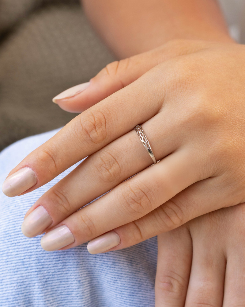 Anel Detalhes Vazados Tamanho 22 Ródio Branco