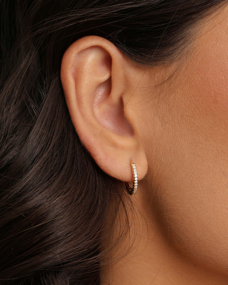 Brinco Argola Click Cravejado Cristal 1.5 cm Banhado a Ouro 18K