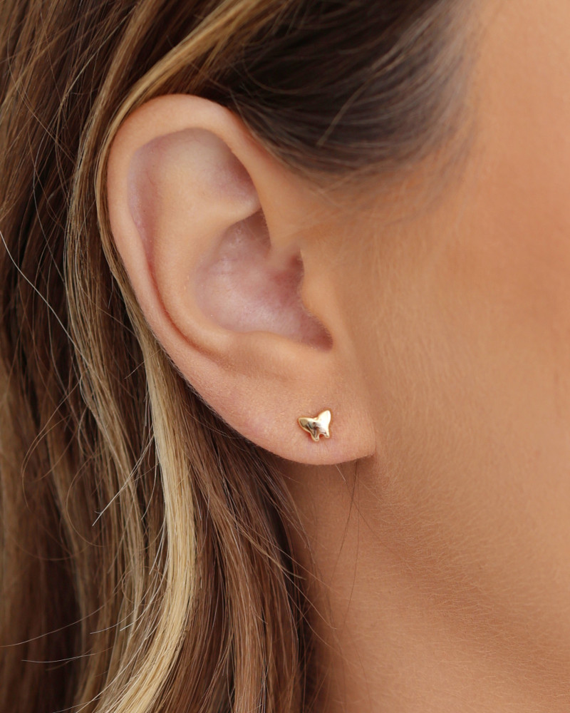 Brinco Borboleta Lisa 5 mm Banhado a Ouro 18K