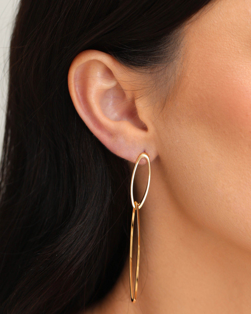 Brinco Elíptico Duplo Vazado 7.3 cm Banhado a Ouro 18K