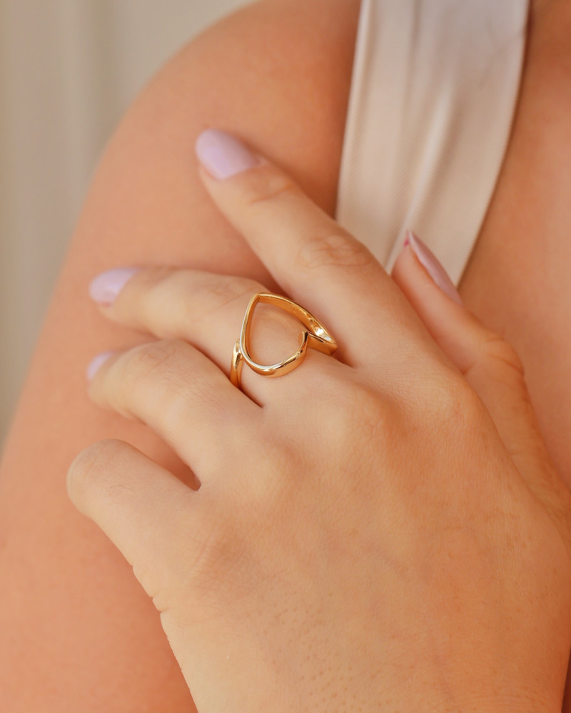 Anel Coração Vazado Tamanho 22 Banhado a Ouro 18K