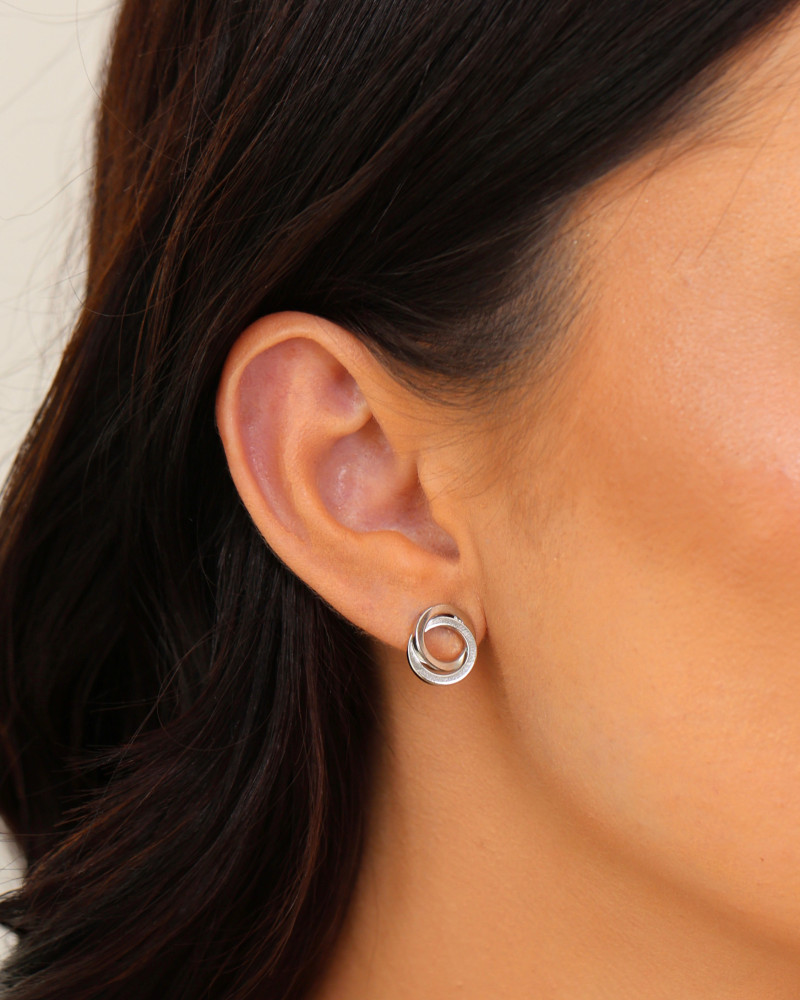 Brinco Círculos Entrelaçados 1.3 cm Ródio Branco