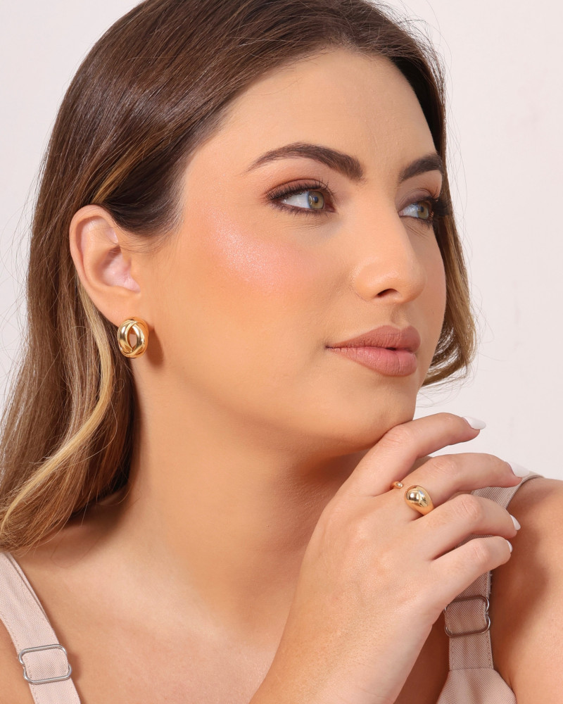 Anel Ajustável Gota Lisa Tamanho M Banhado a Ouro 18K