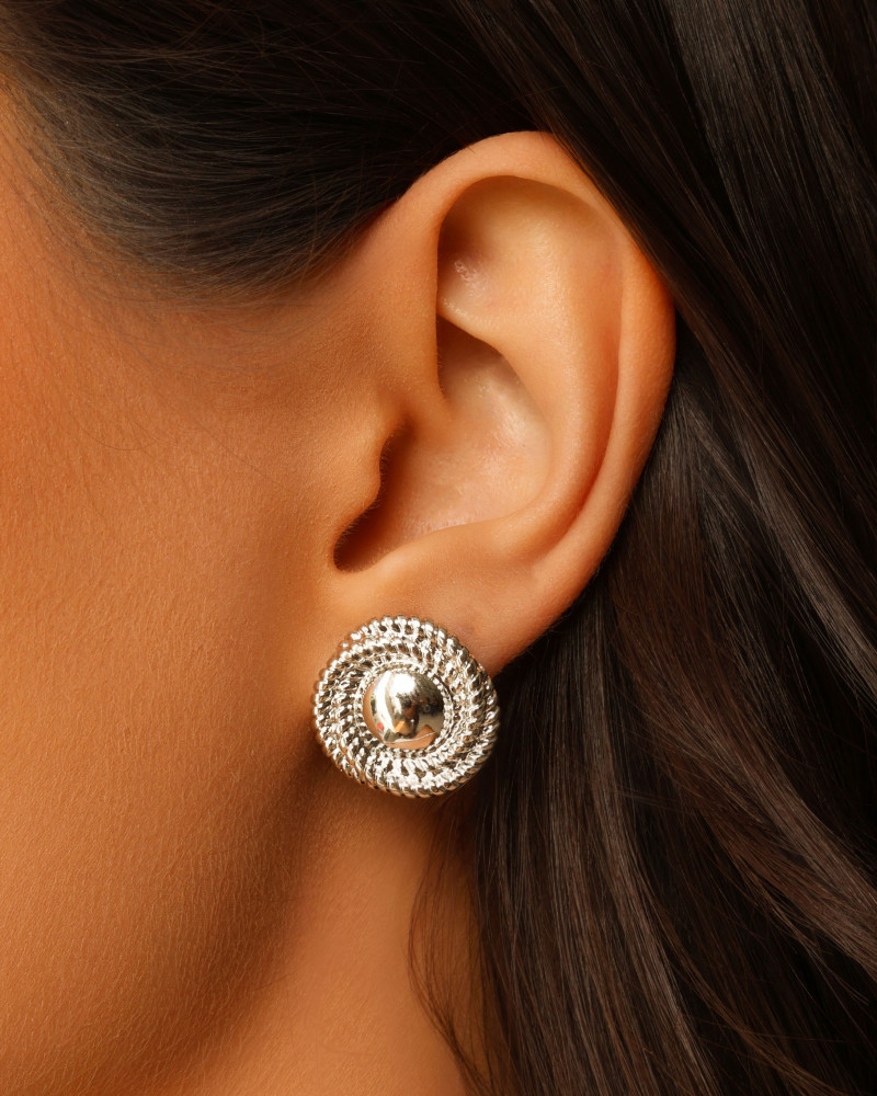 Brinco Redondo Entrelaçado Texturizado 1.8 cm Ródio Branco