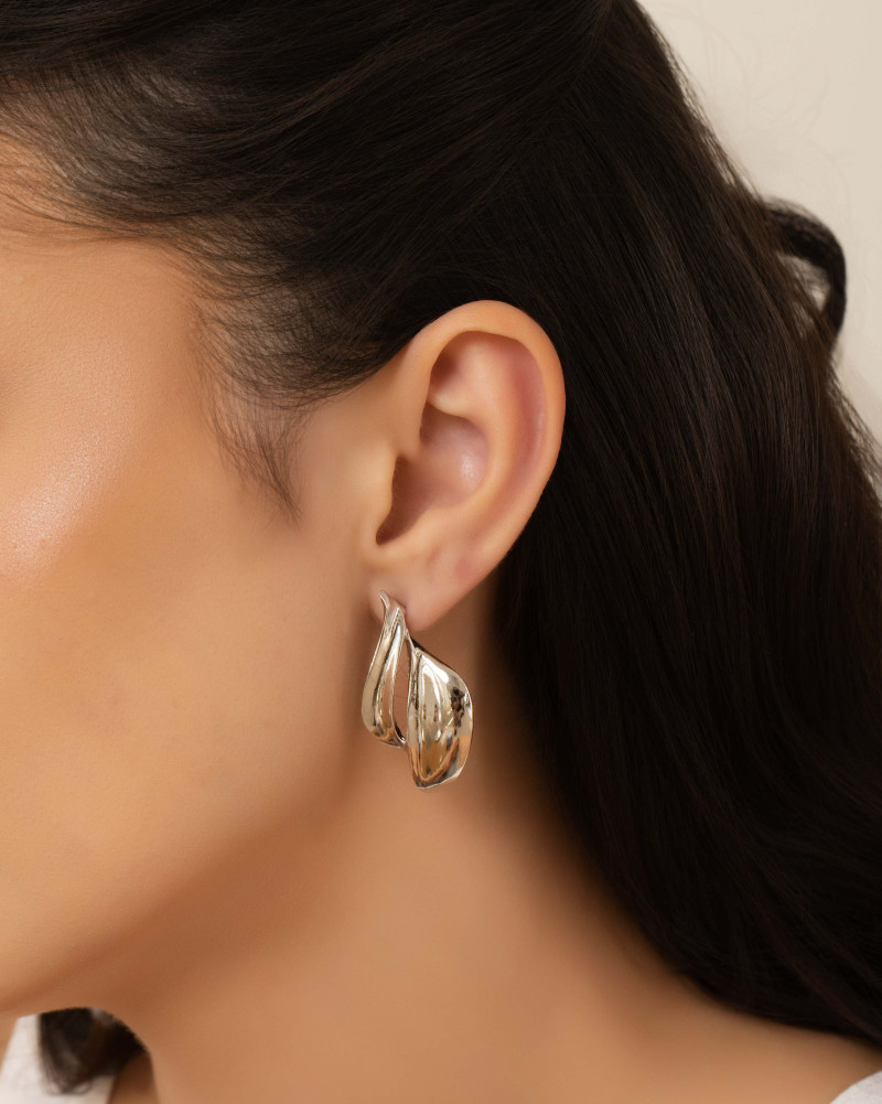 Brinco Orgânico Liso 4.0 cm Ródio Branco