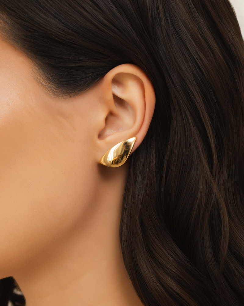 Ear Cuff Folha Lisa 2.4 cm Banhado a Ouro 18K