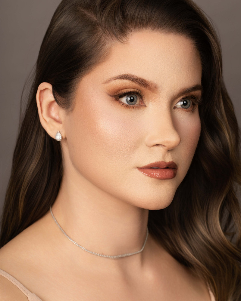 Brinco Gota Cravejada Cristal Ródio Branco