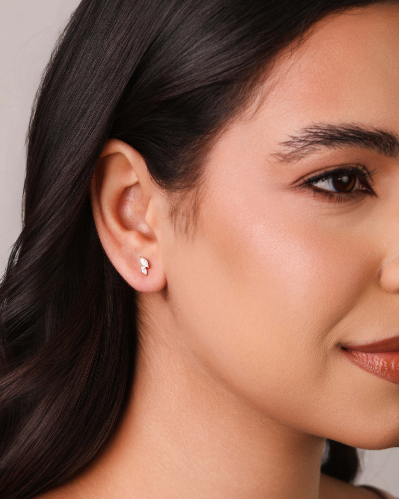 Brinco Navetes Cristal 8 mm Banhado a Ouro 18K