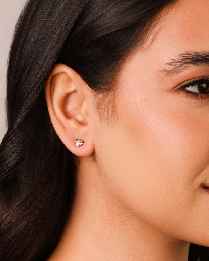 Brinco Ponto de Luz Coração Cristal 5 mm Banhado a Ouro 18K