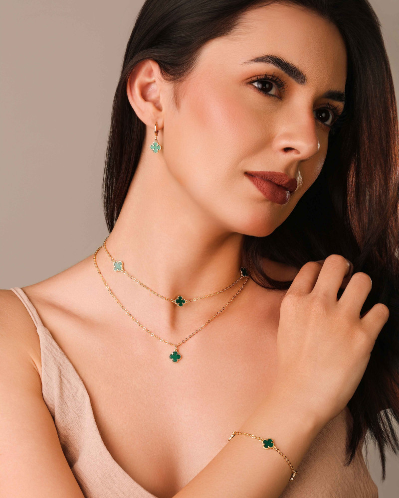 Choker Elos Trevos Tom Esmeralda 1.0 cm Banhado a Ouro 18K