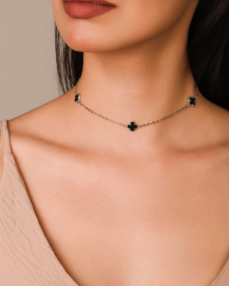 Choker Elos Trevos Tom Onix 1.0 cm Ródio Branco