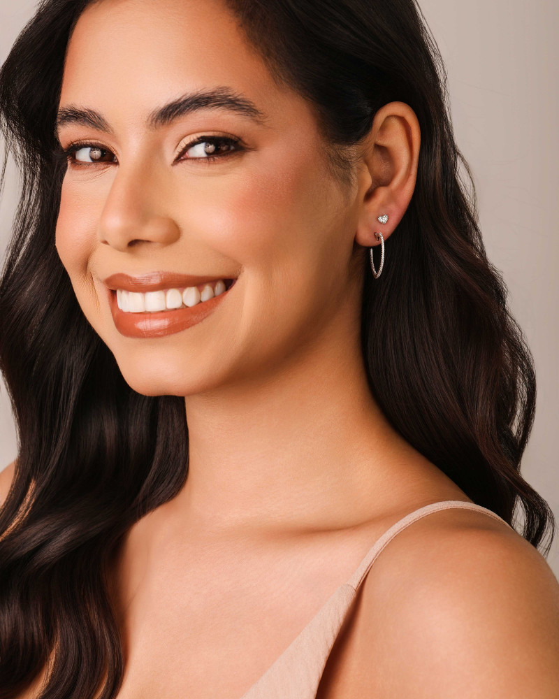 Brinco Coração Cravejado Cristal 4 mm Ródio Branco