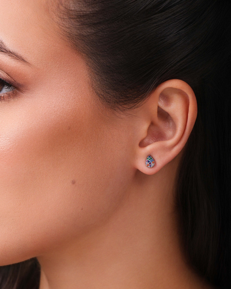 Brinco Gota Cravejada Colorida 8 mm Ródio Branco