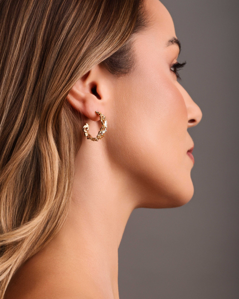 Brinco Argola Borboletas 2.1 cm Banhado a Ouro 18K