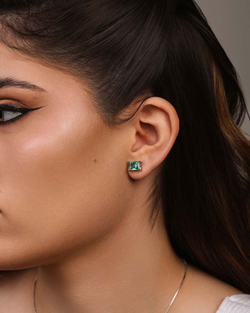 Brinco Ponto de Luz Retangular Turmalina Ródio Branco