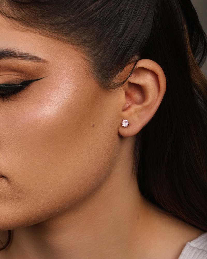 Brinco Ponto de Luz Safira Rosa 5 mm Ródio Branco