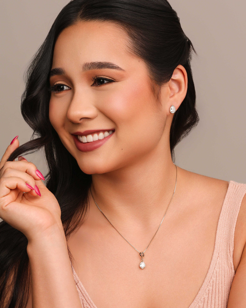 Brinco Gota Cristal Detalhada Ródio Branco